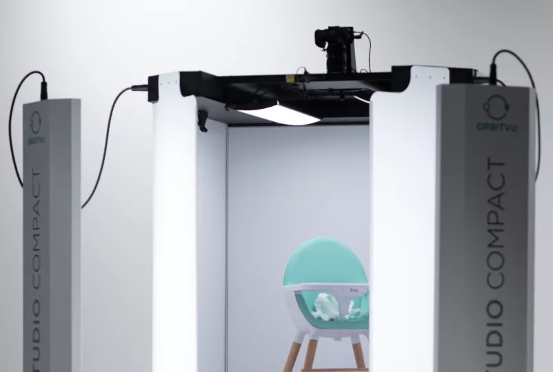Egenproducerede LED-lys på Alphastudio Compact