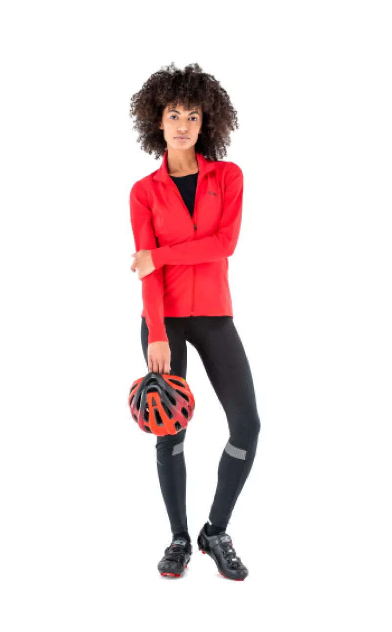 Packshot af kvinde i cykeltøj