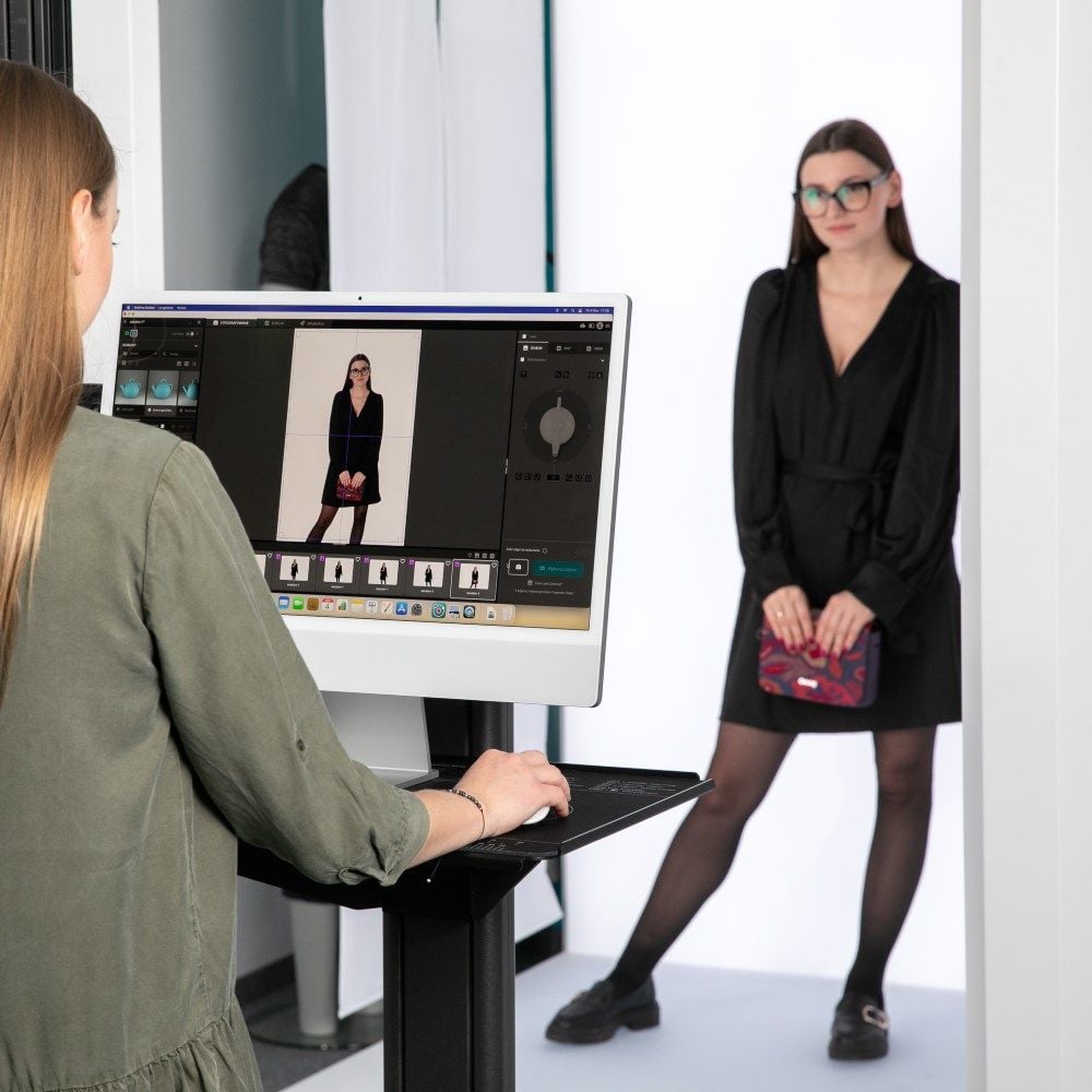Live view-fotografering af fashionmodel til e-handel